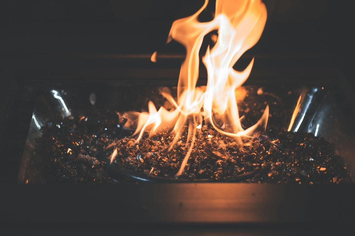 How to Safely Use a Dining Table with Fire Pit for Meals